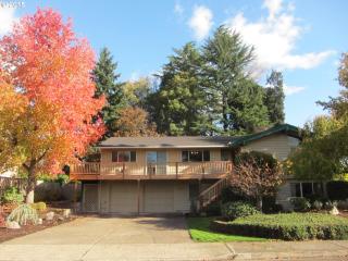 1590 Greensword Dr, Beaverton, OR 97124-6139