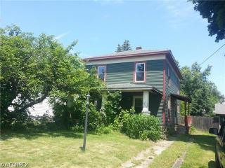 363 Eastwood St, Geneva On The Lake, OH 44041-1641