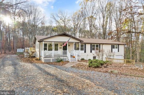 12900 Chapel Heights Ln, Fredericksburg, VA 22407-2031