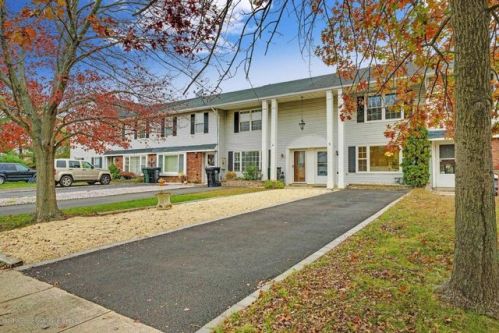 5 Fieldcrest Way, Hazlet NJ  07730-1956 exterior
