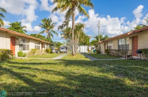 306 21st Ave, Boynton Beach, FL 33435-7226