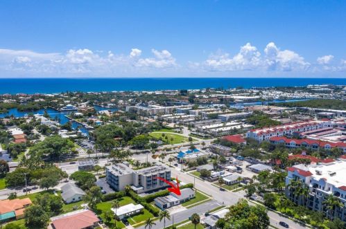 401 12 Ave, Boynton Beach FL  33435-6034 exterior