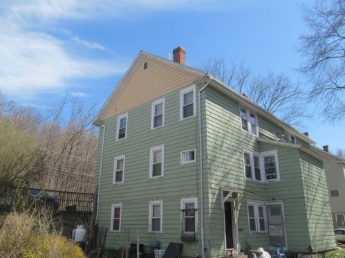 21 Main St, Moosup, CT 06354-2216