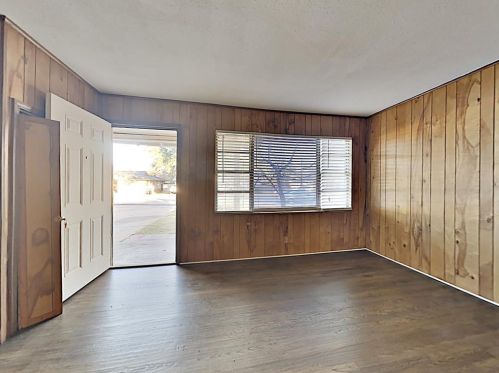 1209 Hurstview Dr, Hurst TX  76053-4424 exterior