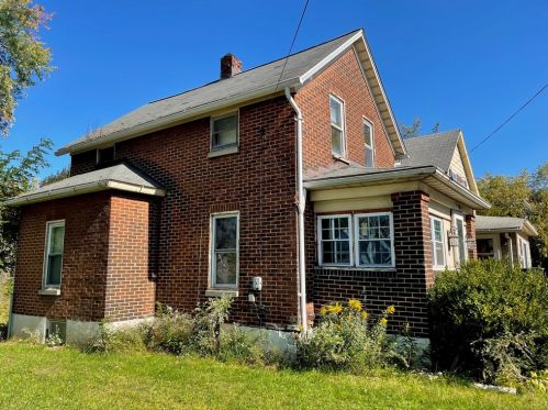 462 Weaver Way, Hermitage, PA 16146-1155