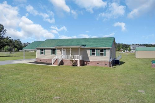 1339 Church St, Bonneau, SC 29431-3590