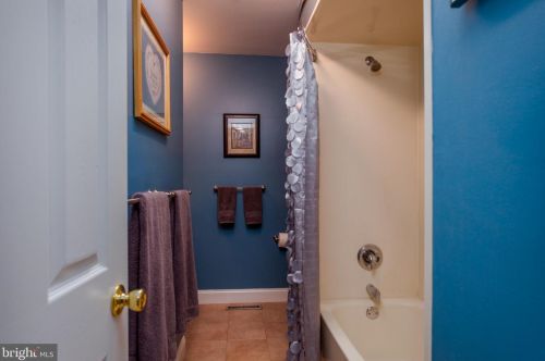 403 Stratford Ct, Lansdale PA  19446-6374 exterior