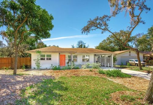 1010 Alcazar Way, Saint Petersburg, FL 33705-4604