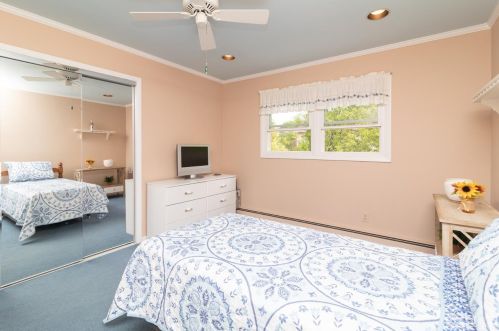 116 Willow St, East Brunswick NJ  08816-3134 exterior