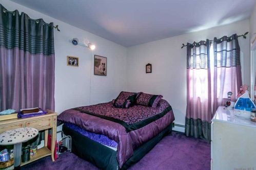 69 Walter Ave, Hicksville NY  11801-5354 exterior