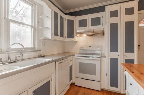 39 Ludingtonville Rd, Whaley Lake NY  12531-3002 exterior