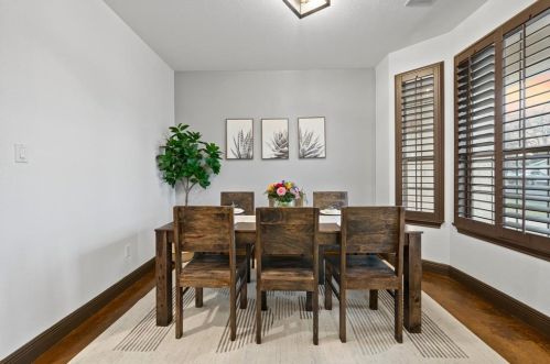 302 Deepwood Dr, Georgetown TX 78628-8305 exterior