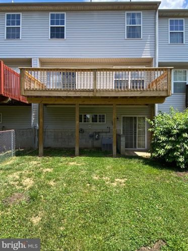 260 Northdown Dr, Dover DE 19904-9792 exterior