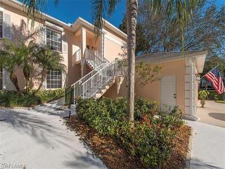 434 Wiggins Lake Ct, Naples, FL 34110-6049