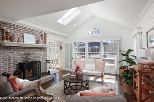 162 Borden Rd, Middletown NJ  07748-3050 exterior