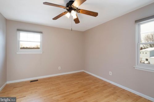 1162 Horseshoe Dr, Blue Bell PA  19422-1947 exterior