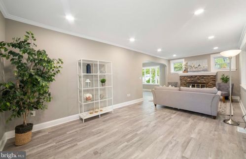 430 Manor Rd, Beverly NJ  08010-1028 exterior