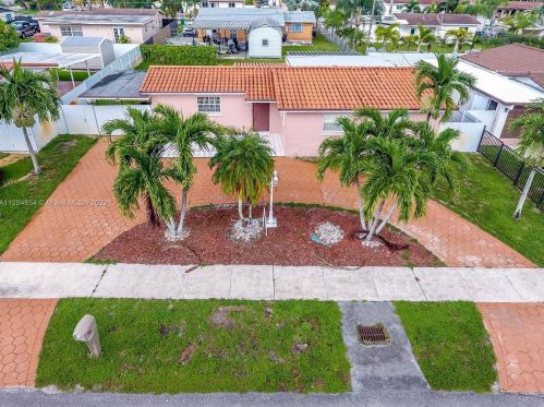 7861 174th Ter, Hialeah, FL 33015-3619