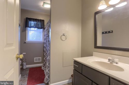 1969 Millport Rd, Lancaster PA  17602-4117 exterior