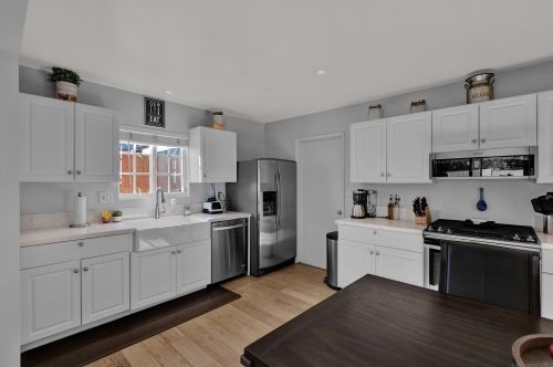 4471 Appleton St, San Diego CA 92117-1909 exterior