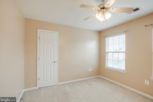 6249 Oakland Dr, Woodbridge VA  22193-7017 exterior