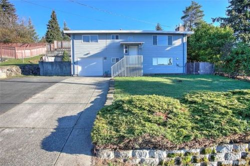 21022 100th Ave, Kent, WA 98031-2071