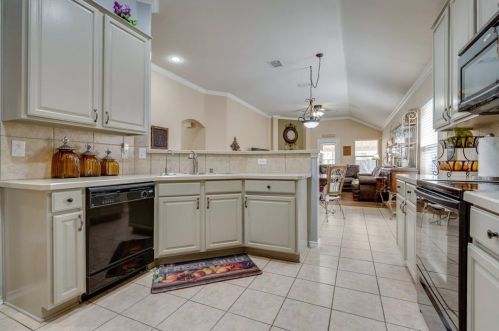 4705 Heron Pond Ln, Denton TX  76208-6809 exterior