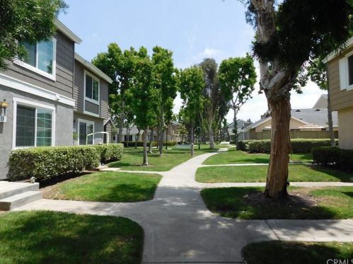 16 Fox Holw, Irvine, CA 92614-5493
