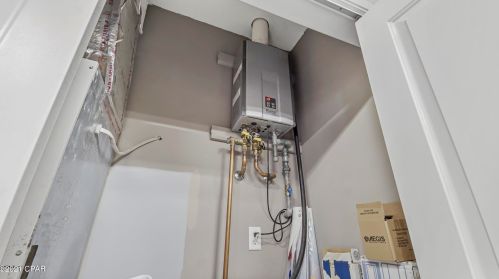 1724 40th Pl, Lynn Haven FL  32444-5304 exterior