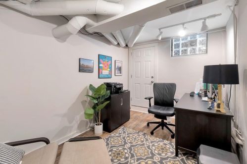 3935 Eileen Dr, Cincinnati OH 45209-2016 exterior