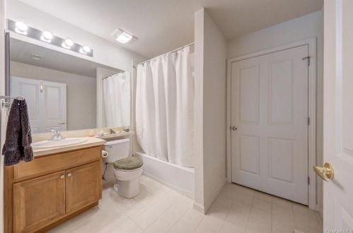 56 Putters Way, Middletown NY  10940-2664 exterior