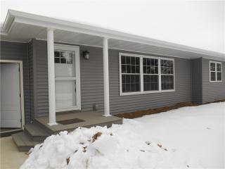 1008 Main St, Fairview, IA 52205-1532