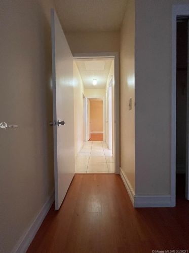 9325 24 Pl, Hollywood FL 33024-3125 exterior