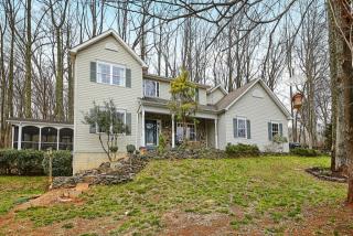 5230 Swain Dr, Warrenton, VA 20187-9134