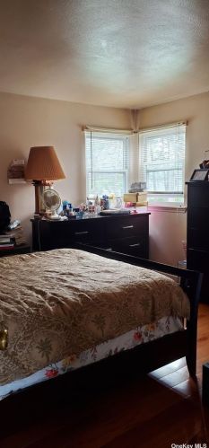 106 Fig St, Central Islip NY  11722-4202 exterior