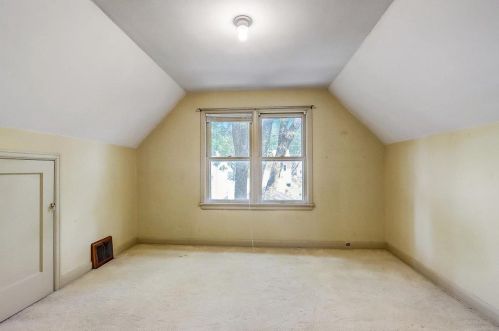 2442 67, Milwaukee WI 53214-1762 exterior