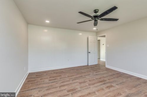 2423 Branch Pike, Riverton NJ  08077-4262 exterior