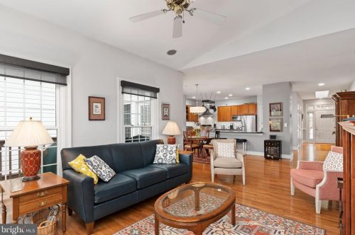 1123 Country Club Rd, Camp Hill PA  17011-1023 exterior