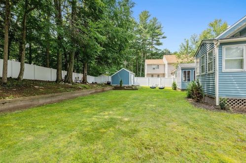 13 Donovan Dr, Derry NH  03038-4928 exterior