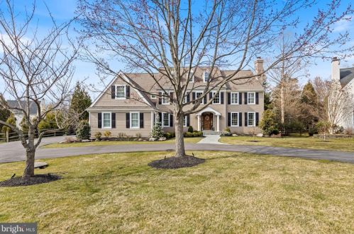 819 Wetherill Ln, Wayne, PA 19087-2073