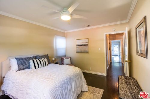 4919 Cartwright Ave, North Hollywood CA  91601-4728 exterior
