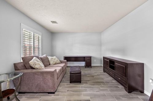 2611 Cloverfield Ct, Pearland TX  77584-8631 exterior