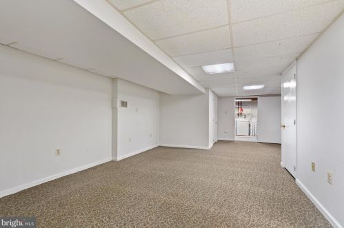 104 Vlg Grn Dr, Gilbertsville PA  19525-9500 exterior