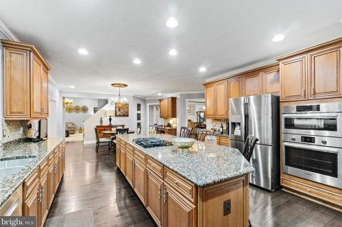 7711 Ashley Farms Dr, Fredericksburg, VA 22407-2057