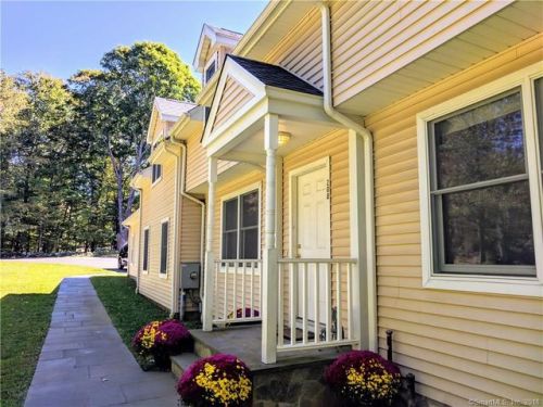 208 Josies Ring Rd, Upper Stepney, CT 06468-1456