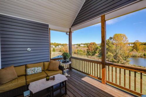 513 Rosewood Dr, Scottsville VA  24590-6491 exterior