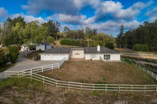 640 Sheridan Rd, Pismo Beach, CA 93420-5822