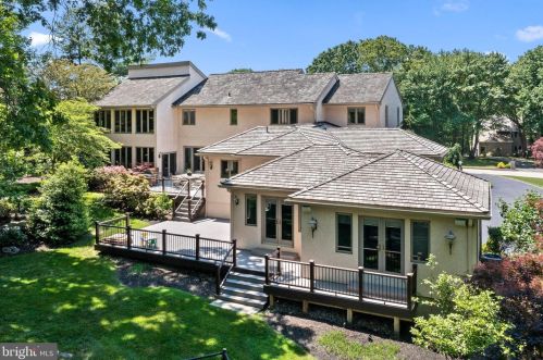 8 Springton Pointe Dr, Newtown Square, PA 19073-3930