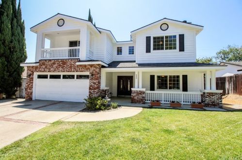 940 Orangewood Dr, Brea, CA 92821-2514
