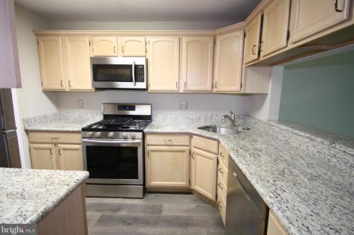 503 Poplar Ct, Lansdale, PA 19446-4974